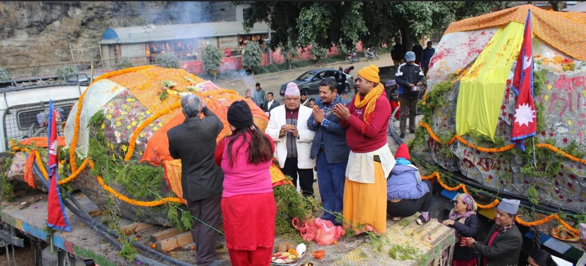 गोरखपुर पुग्यो कालीगण्डकीको देवशिला